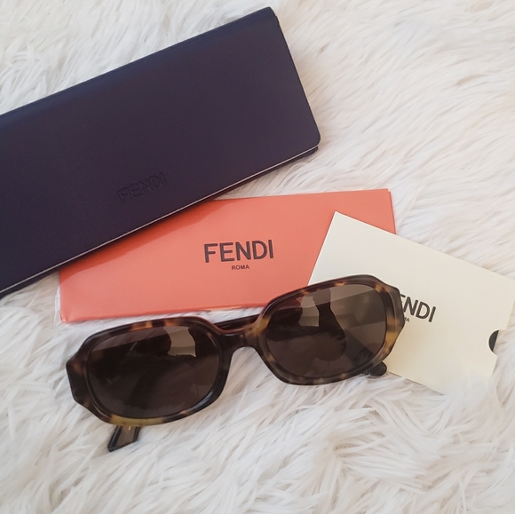 Fendi Accessories - Fendi Sunglasses